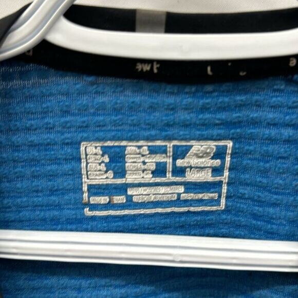 New Balance running Long sleeve shirt Sz L - Picture 3 of 7